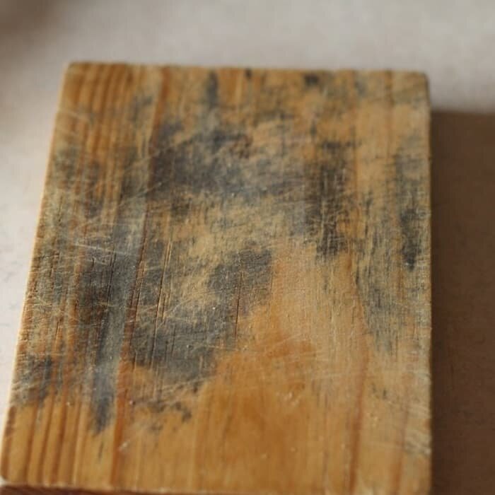 IMAGE 02 — WOOD/BAMBOO